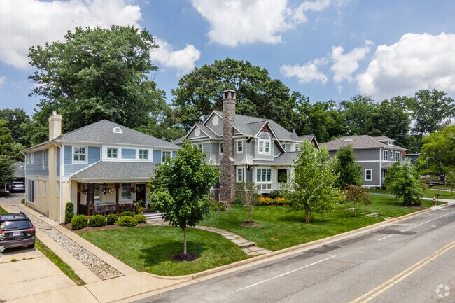 Single Family homes are the most common living style in Falls Church.