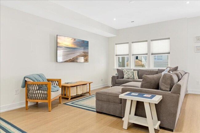 1 N Austin Ave unit ID1308998P, Ventnor City, NJ 08406 - photo 2