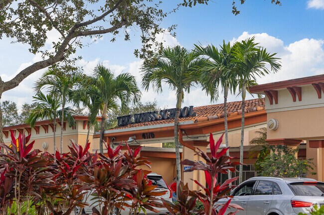 The Weiss School os dedicated to gifted education for children from early childhood.