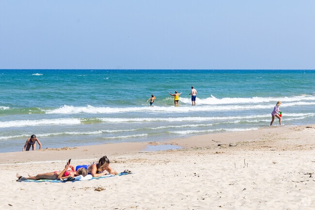 Harrington Beach State Park is only 15 minutes from Fredonia.