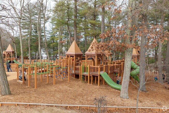 Carlisle School is a public school in Carlisle serving students PK-8.