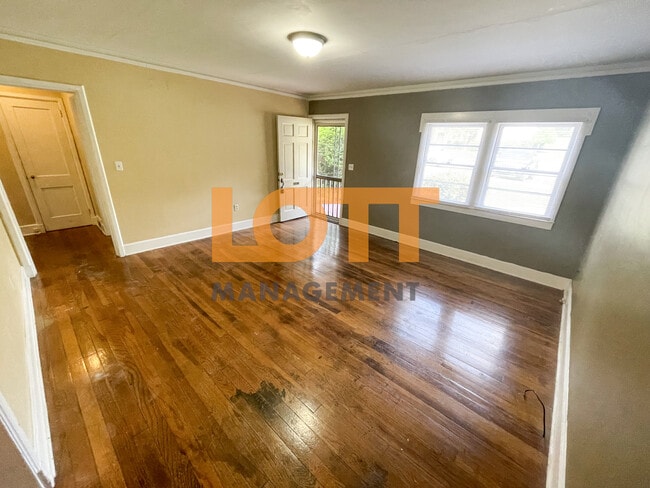 600 University Ridge unit 33, Greenville, SC 29601 - photo 6