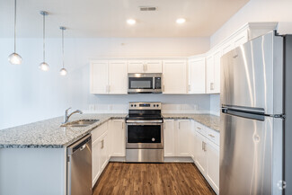 3412 Dodge St, Omaha, NE 68131