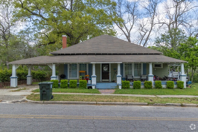 Some of the historic bungalows in Andalusia date back to the 1920s.