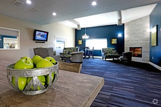 36135 Grand River Ave, Farmington, MI 48335