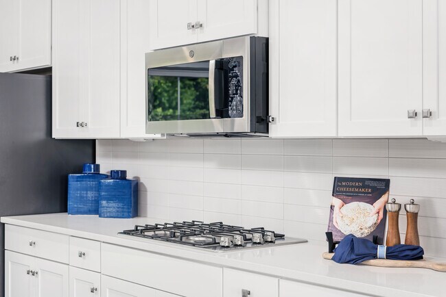 6501 Greenleigh Ave unit 36143896, Middle River, MD 21220 - photo 4