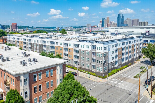 Academy on Fourth, Newport, KY 41071 - photo 2