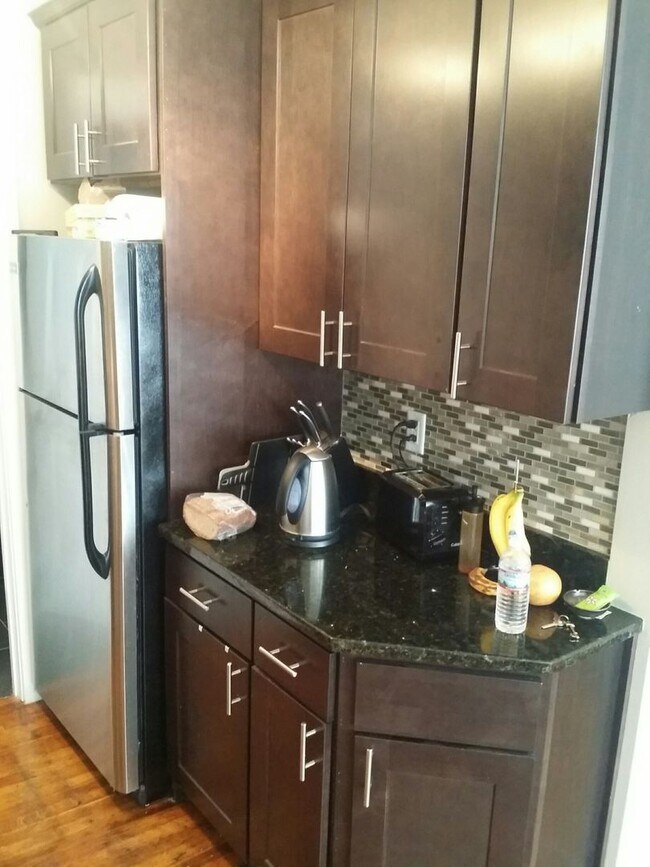 37 Bay State Rd unit 4, Boston, MA 02215 - photo 4