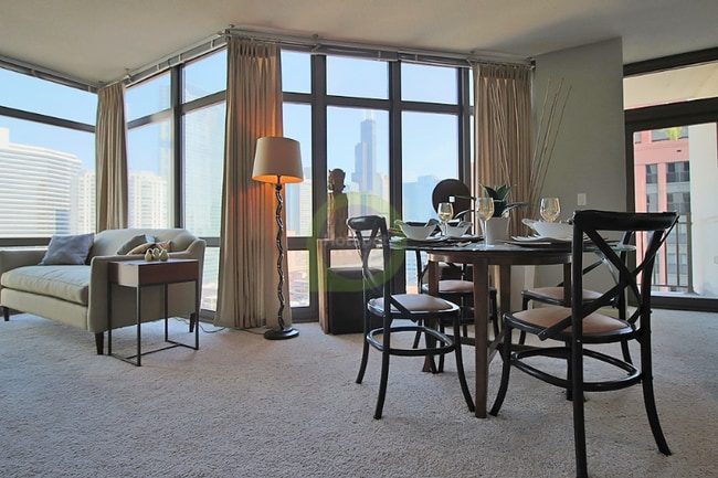 349 N Desplaines St, Chicago, IL 60661 - photo 2