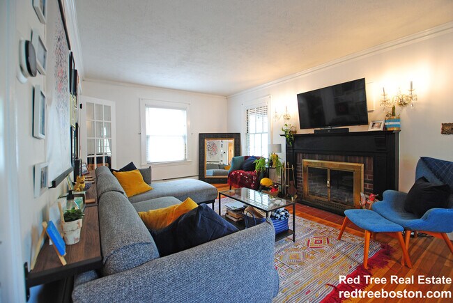 841 Fellsway W, Medford, MA 02155 - photo 4