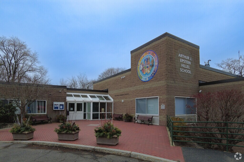 Epstein Hillel School in Marblehead has a student teacher ratio of 3 to 1.