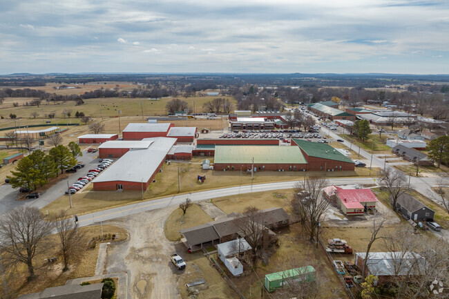 Morris High School offers a dynamic learning environment.