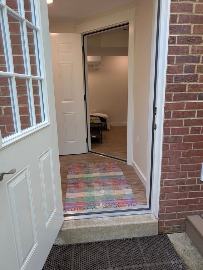 14519 Dowling Dr unit 1, Burtonsville, MD 20866 - photo 3