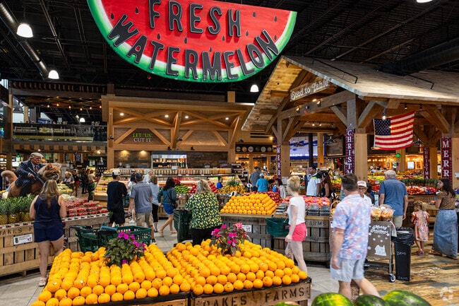 Seed to Table is a wildly popular grocery store around the corner from Delasol.