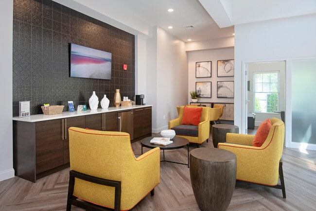 Union Place, Franklin, MA 02038 - photo 5