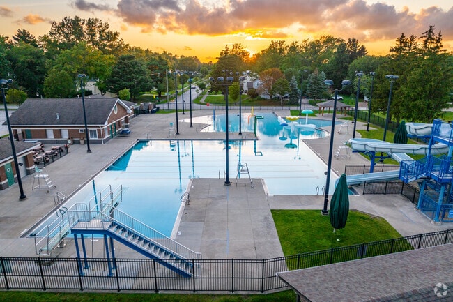 Enjoy endless hours of sun and splashes at Lyndhurst Pool in Ohio.