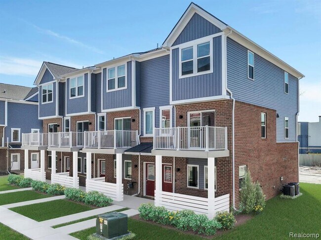 769 Canterbury Ln, Troy, MI 48085 - photo 5