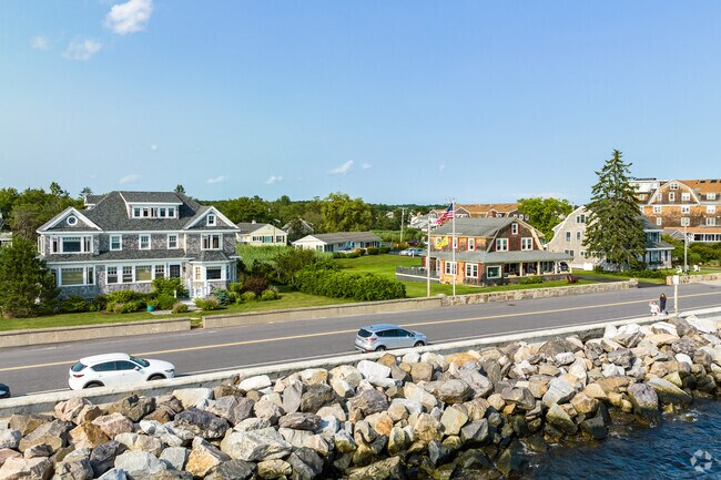 Kennebunk homes along Beach Avenue sit on large lots.