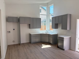 214 Kimble St, Modesto, CA 95354