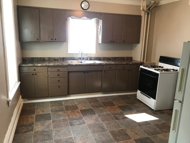 673 Dale St N unit 2, Saint Paul, MN 55103 - photo 2