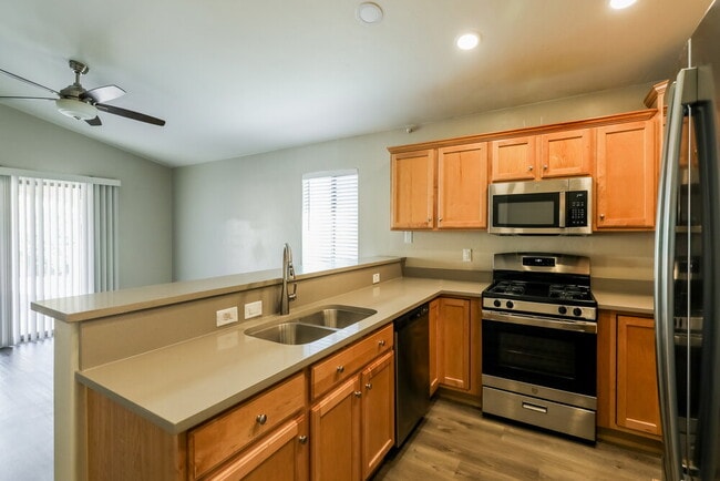 6898 W Quailwood Way, Tucson, AZ 85757 - photo 5