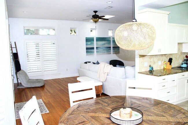 82 Mark St unit ID1285919P, Destin, FL 32541 - photo 2