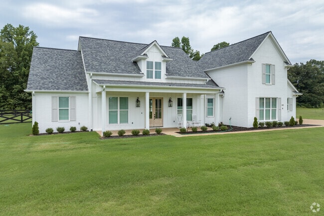 The modern craftsman is one of the styles of choice for new home building.