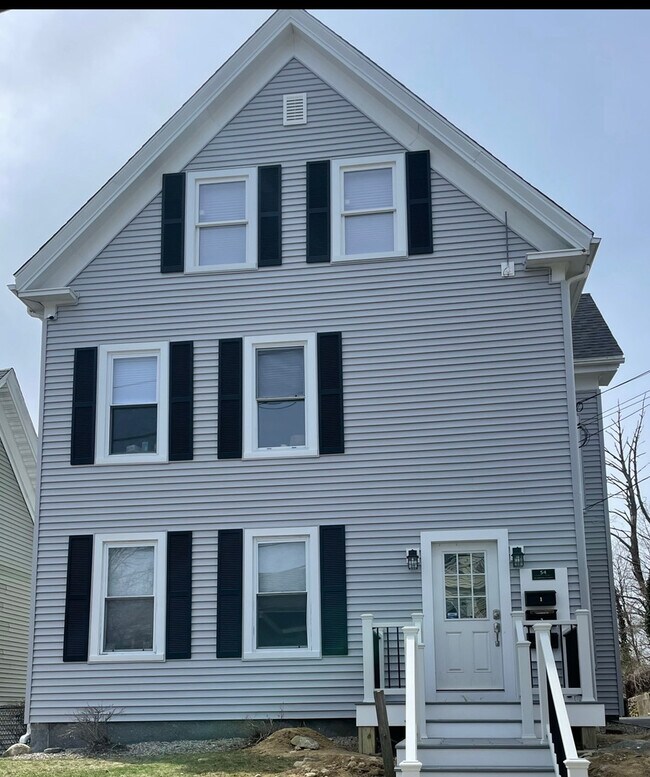 54 Allerton St Unit 1 - 1st Fl 3-Bedroom, Plymouth, MA 02360