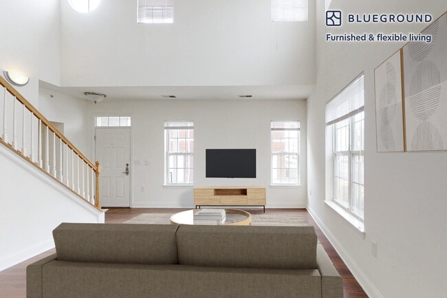 152 Shipyard Dr unit FL1-ID5516A, Hingham, MA 02043 - photo 3