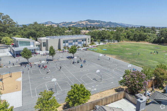 Roseland Middle School is located in Santa Rosa, California.