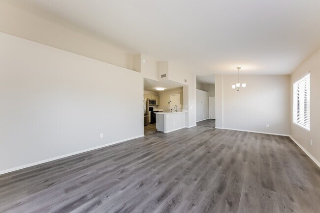 3154 W Via Montoya Dr, Phoenix, AZ 85027 - photo 5