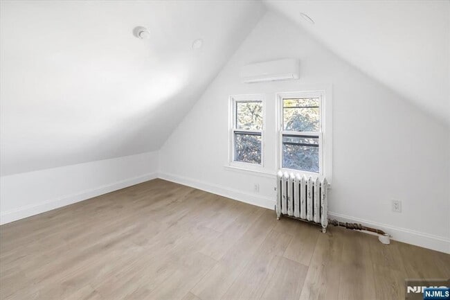 46 Garden Place, Edgewater, NJ 07020 - photo 7