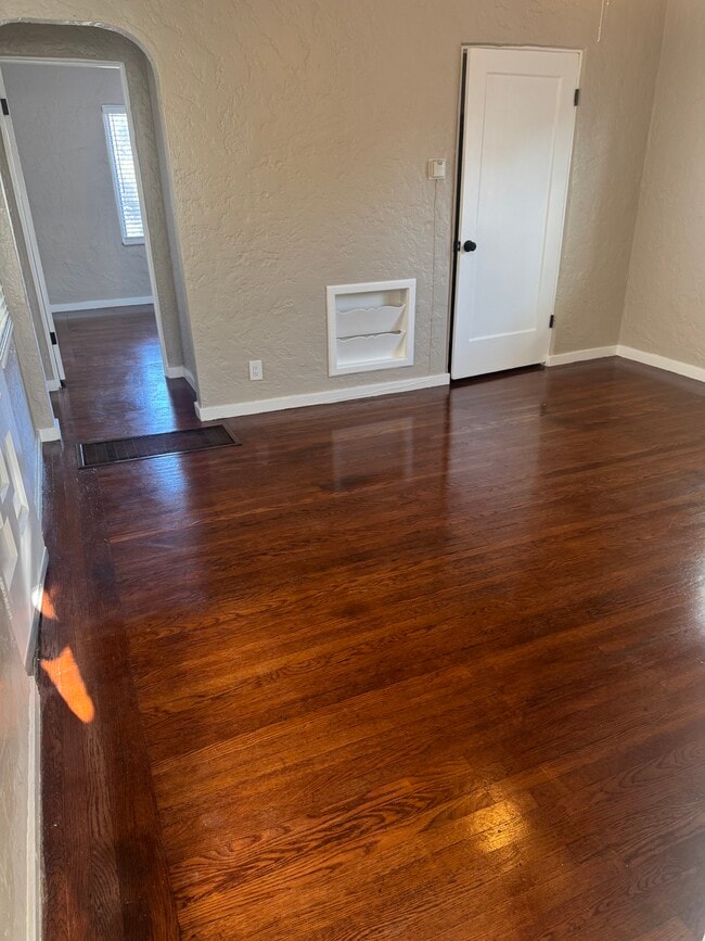 245 Myrtle Rd unit 1, Burlingame, CA 94010 - photo 4