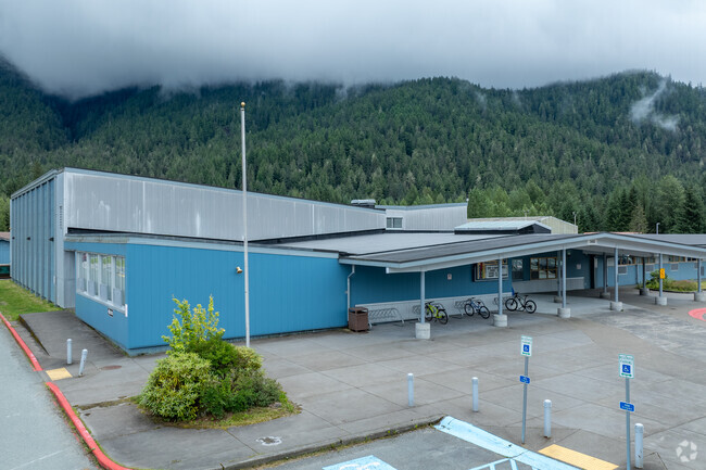 Glacier Valley Elementary School