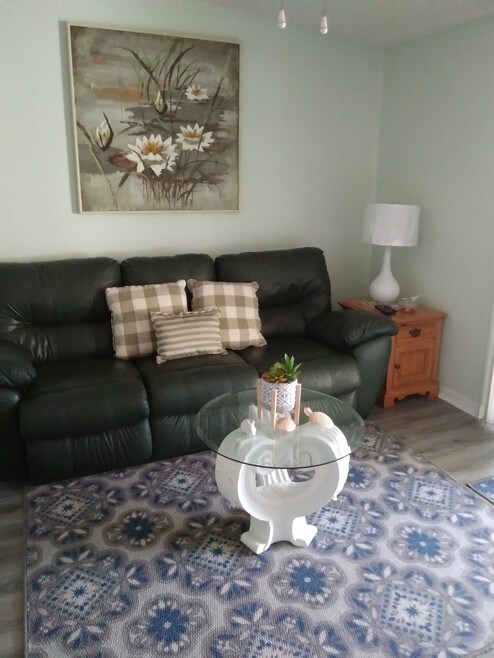 8001 Formby St unit 2, Riverview, FL 33578 - photo 1