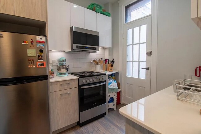 109 Queensberry St unit 6, Boston, MA 02215 - photo 4