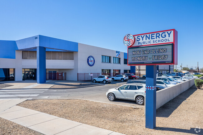 The inviting monument sign welcomes you to Synergy Public School in Phoenix.