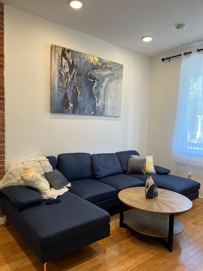 721 N 40th St unit 2, Philadelphia, PA 19104 - photo 2