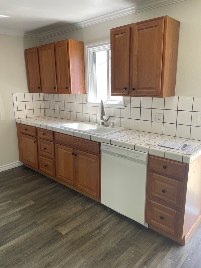 1518 S Carmelina Ave unit Front house, Los Angeles, CA 90025 - photo 7