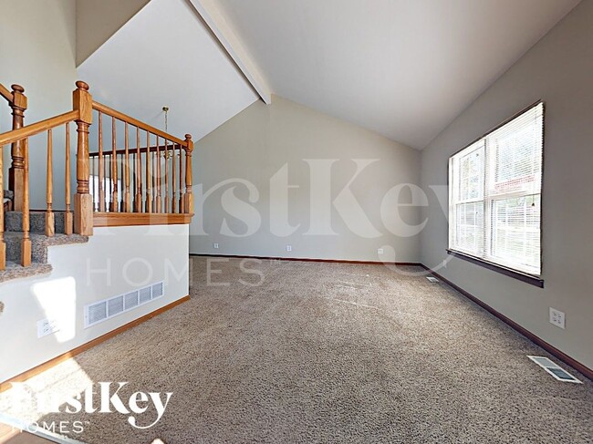 1203 Quail Dr, Plainfield, IL 60586 - photo 2