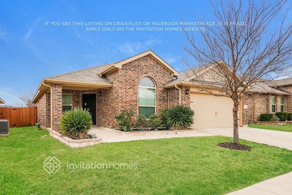 848 Wylie St, Crowley, TX 76036 - photo 1