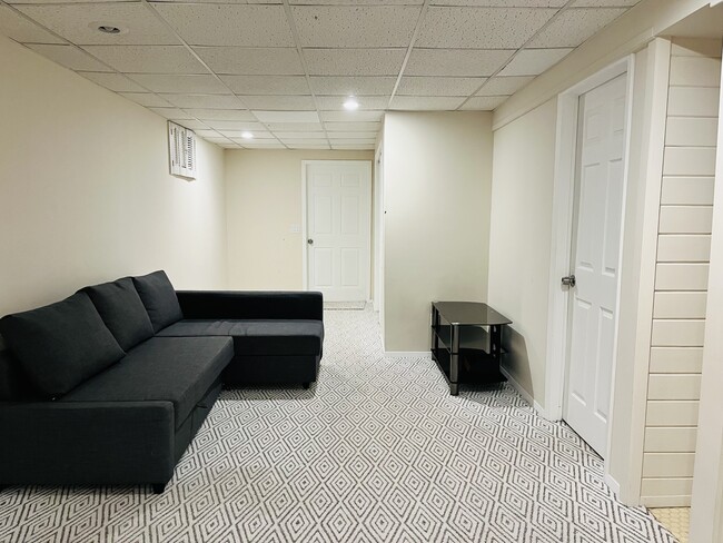 8 Deer Path unit 8 Deer Path, Shirley, NY 11967 - photo 6