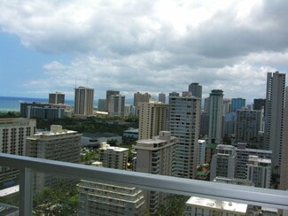 445 Seaside Ave Unit 3010, Honolulu, HI 96815
