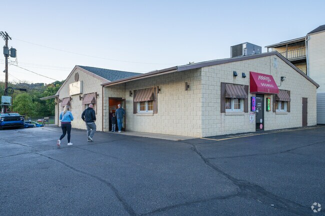 Abbey's Restaurant is a popular choice for a night out among Wheeling Island residents.