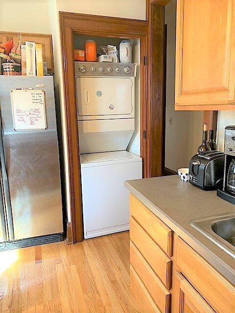 125 E Johnson St unit 2, Madison, WI 53703 - photo 3