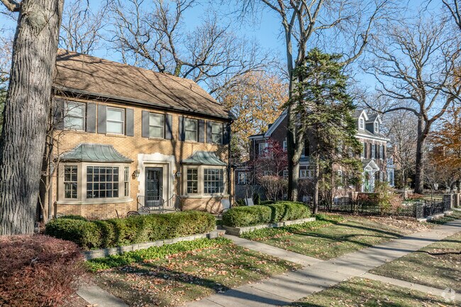 Northeast Evanston is highly walkable and safe for families looking to buy near campus.
