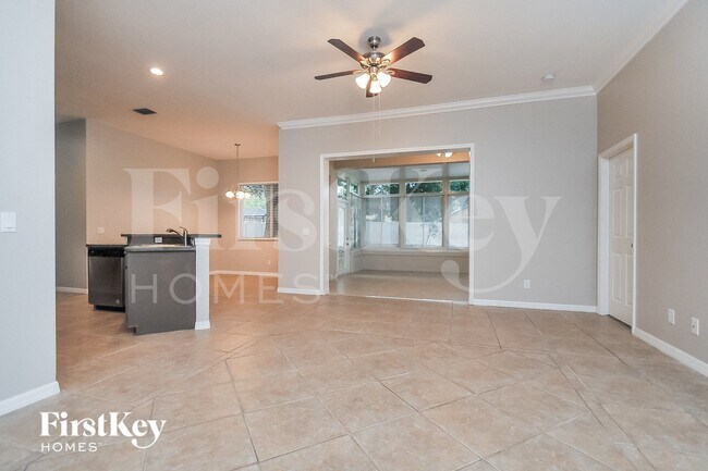 1102 Lumsden Trace Cir, Valrico, FL 33594 - photo 2