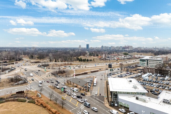 Hampton and I-44 would be the closest main artery to downtown for those living in Clayton-Tamm.