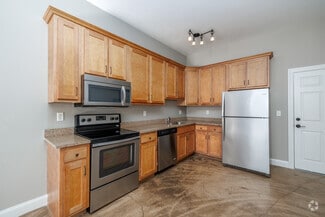 721 N Clinton St, Syracuse, NY 13204
