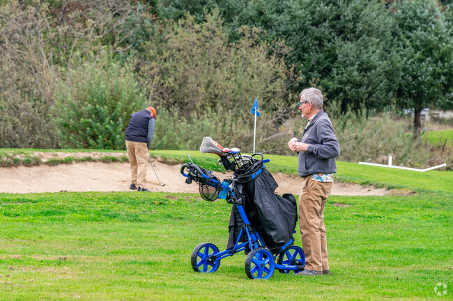 Tumwater Valley Golf Club offers pristine courses for golfers of all levels near Carlyon-North.